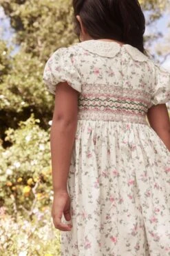 Laura Ashley Gesmoktes Kleid Mit Spitzenkragen -MONSON Kleidung Geschaft 109885s3