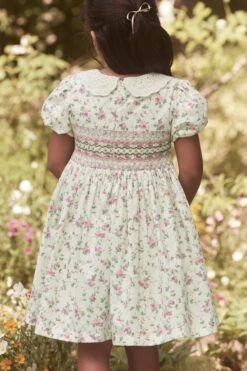 Laura Ashley Gesmoktes Kleid Mit Spitzenkragen -MONSON Kleidung Geschaft 109885s5