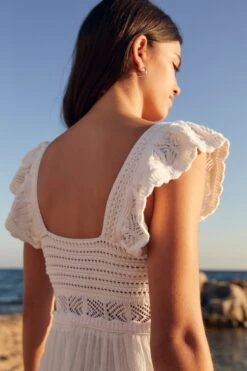 Next Gehäkeltes Kleid Mit Flötenärmeln 11 Next Gehäkeltes Kleid Mit Flötenärmeln -MONSON Kleidung Geschaft 185 523s4