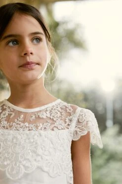 Next Kleid Für Besondere Anlässe Mit Spitzenbesatz Und Schleifendesign (3–16 Jahre) 14 Next Kleid Für Besondere Anlässe Mit Spitzenbesatz Und Schleifendesign (3–16 Jahre) -MONSON Kleidung Geschaft 218 440s5