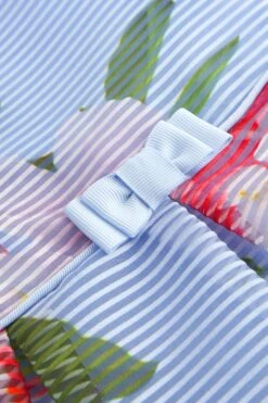 Baker By Ted Baker Gestreiftes Kleid Mit Blumendesign -MONSON Kleidung Geschaft 301293s9