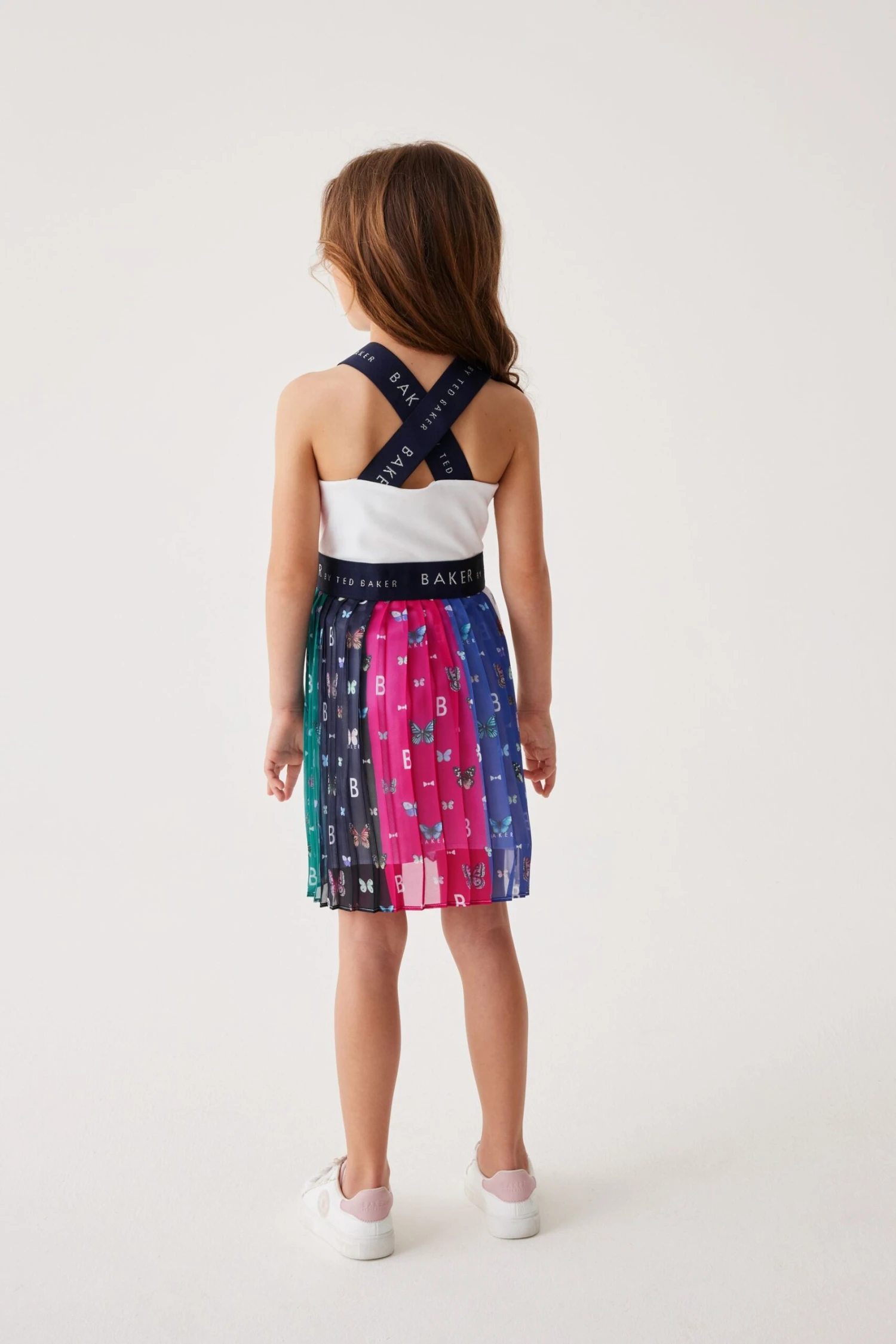 Baker By Ted Baker Kleid Im Kontrastdesign Mit Plissiertem Rockteil Mit Schmetterlingsmotiven 5 Baker By Ted Baker Kleid Im Kontrastdesign Mit Plissiertem Rockteil Mit Schmetterlingsmotiven – Bild 3