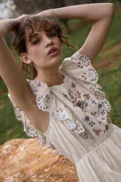 By Iris Alisson Besticktes Kleid -MONSON Kleidung Geschaft 391586s4