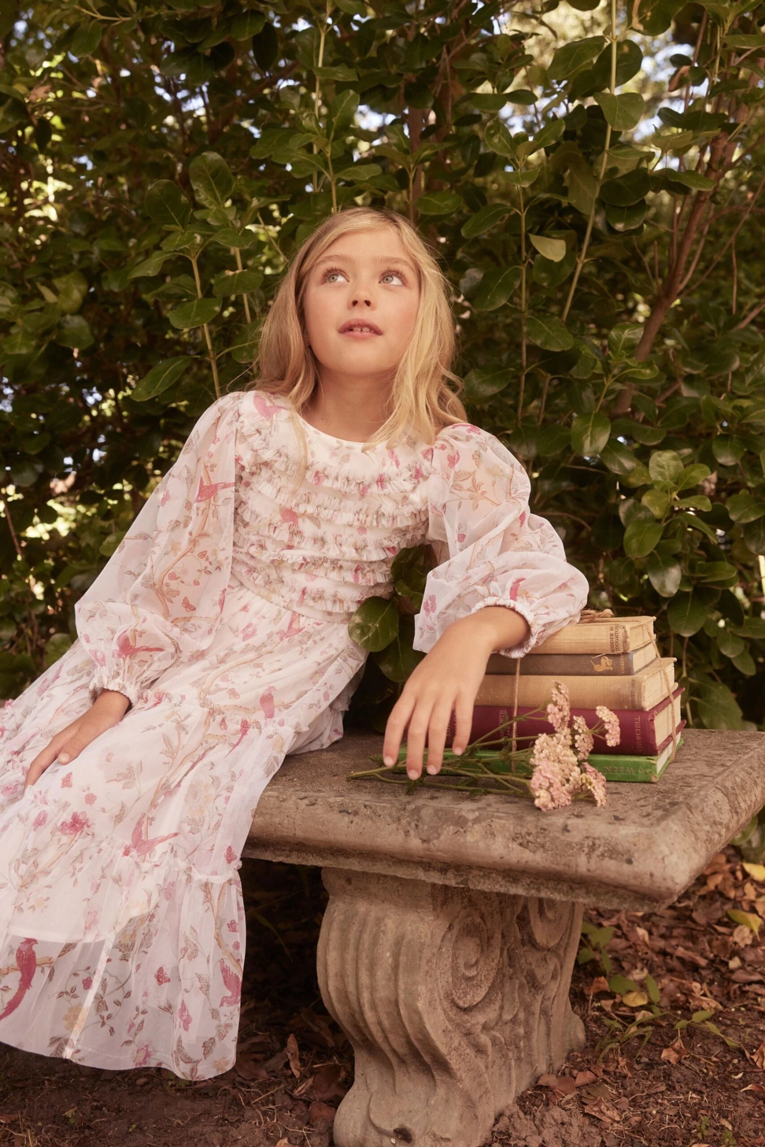 Laura Ashley Langärmeliges Kleid Aus Netzstoff Mit Rüschen 9 Laura Ashley Langärmeliges Kleid Aus Netzstoff Mit Rüschen – Bild 7