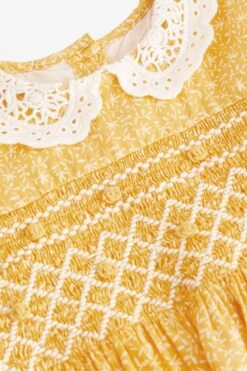 Next Gesmoktes Kleid Mit Spitzenkragen (3 Monate Bis 8 Jahre) -MONSON Kleidung Geschaft 563 351s7