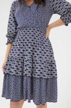 FatFace Amba Patchwork-Geo-Jersey-Kleid -MONSON Kleidung Geschaft 563466s3