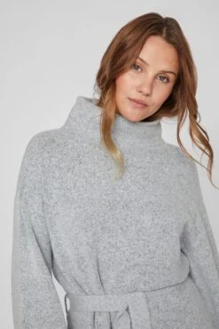 Vila Langärmeliges Kleid Mit Hochgeschlossenem Kuscheligem Pullover 11 Vila Langärmeliges Kleid Mit Hochgeschlossenem Kuscheligem Pullover -MONSON Kleidung Geschaft 577815s4