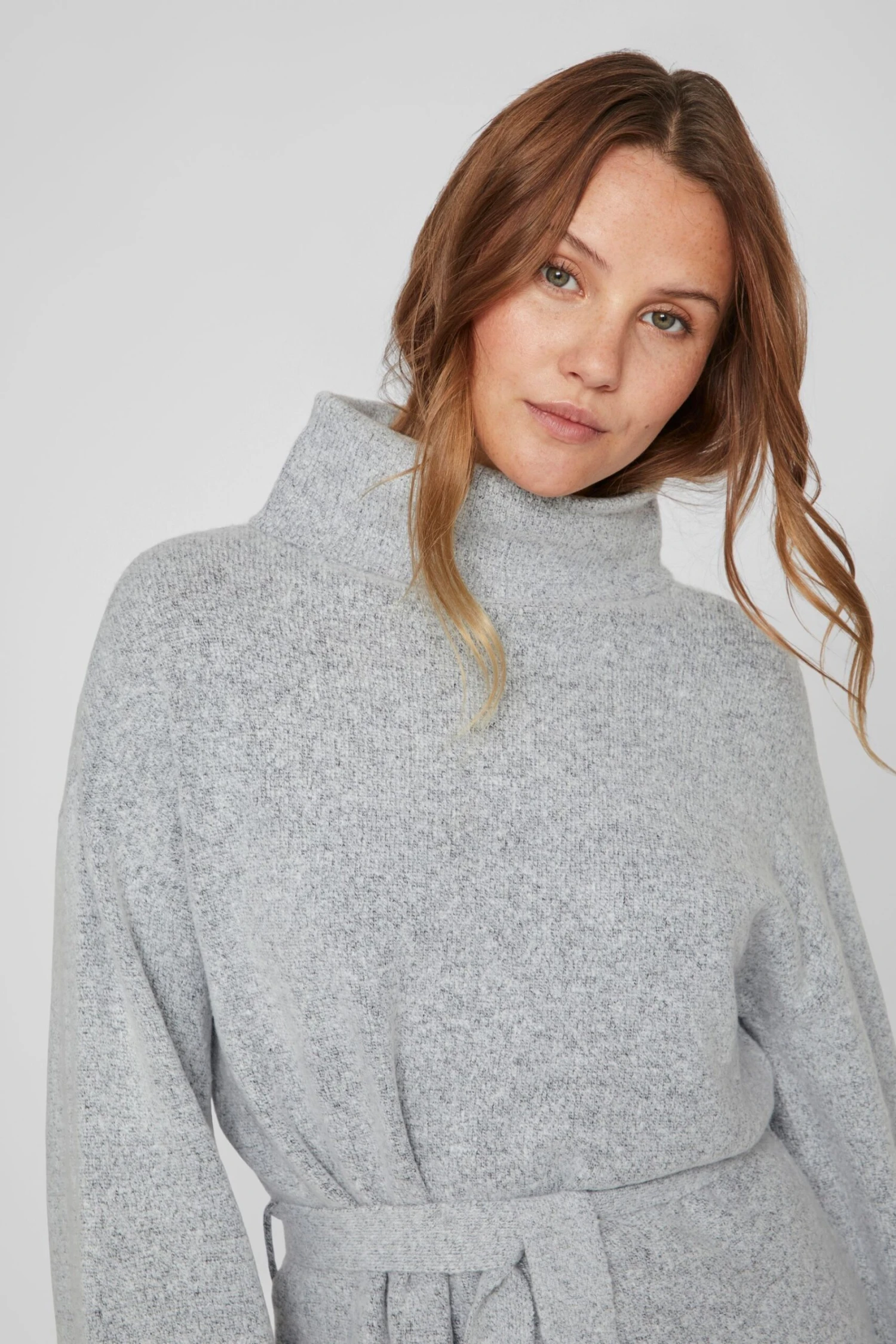 Vila Langärmeliges Kleid Mit Hochgeschlossenem Kuscheligem Pullover 6 Vila Langärmeliges Kleid Mit Hochgeschlossenem Kuscheligem Pullover – Bild 4