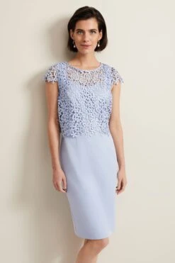 Phase Eight Daisy Kleid Mit Spitzenlage, Blau -MONSON Kleidung Geschaft 621972s3