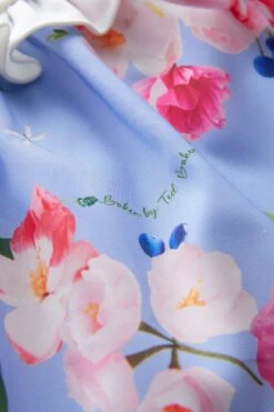 Baker By Ted Baker Kleid Mit Stehkragen Und Rüschen, Blau 10 Baker By Ted Baker Kleid Mit Stehkragen Und Rüschen, Blau -MONSON Kleidung Geschaft 841199s4