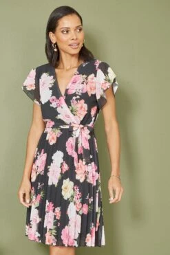 Mela – Plissiert-Wickel-Skater Kleid Mit Blumen Bedruckt