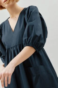 Albaray Kleid Mit V-Ausschnitt Und Aufgesetzter Tasche, Blau -MONSON Kleidung Geschaft B27087s4