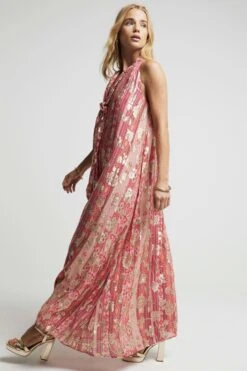 River Island Glitzerndes Neckholder-Kleid