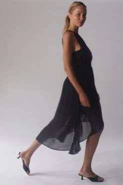 Religion High Low Neckholder Ärmelloses Merdian Kleid -MONSON Kleidung Geschaft B41498s4