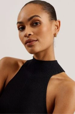 Ted Baker Corino Plissiertes Kleid Mit Stehkragen -MONSON Kleidung Geschaft B81812s3