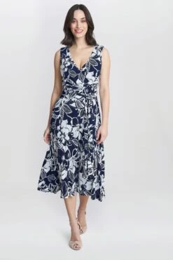 Gina Bacconi Denise Fit Blau Und Ausgestelltes Jersey Kleid -MONSON Kleidung Geschaft B89815s4