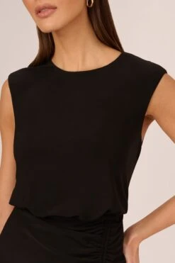 Adrianna Papell Kurzes Kleid Mit Raffung Und Bindeband, Schwarz -MONSON Kleidung Geschaft B94482s4