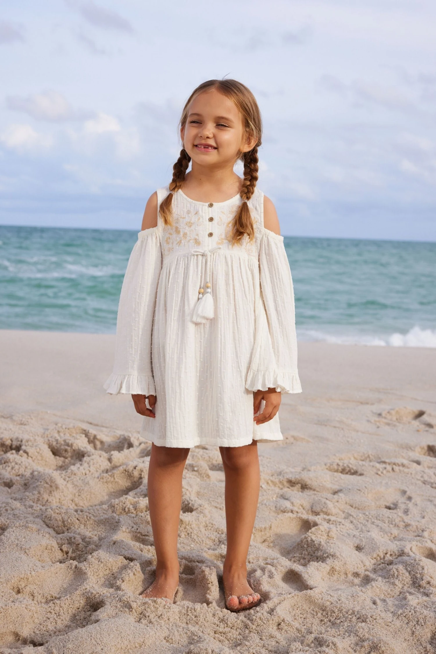Next Creme - Kleid Mit Schulterausschnitten Und Stickerei (3–16 Jahre) 3 Next Creme - Kleid Mit Schulterausschnitten Und Stickerei (3–16 Jahre)