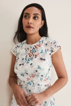 Phase Eight Kurzgröße Franky Kleid Mit Blumenspitze, Creme -MONSON Kleidung Geschaft D41960s4