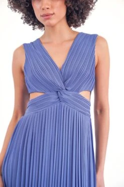 TFNC Plissiertes Kleid Mit Zierausschnitten An Der Taille -MONSON Kleidung Geschaft K53164s4