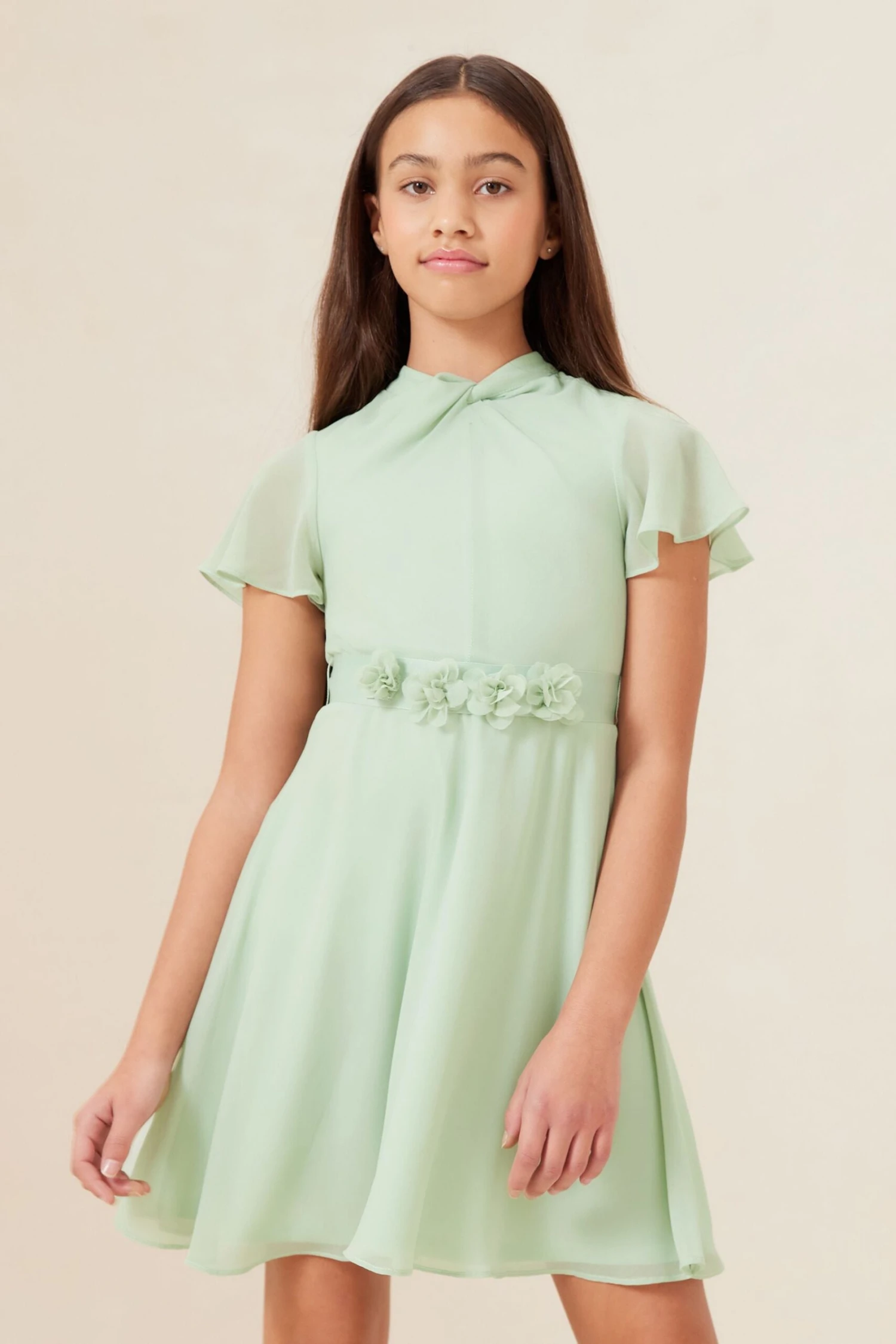 Lipsy Besonderer Anlass Kleid Mit Verdrehtem Ausschnitt Und Blumentaille (2–16 Jahre) 3 Lipsy Besonderer Anlass Kleid Mit Verdrehtem Ausschnitt Und Blumentaille (2–16 Jahre)