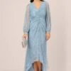 Adrianna Papell Kleid In Metallic-Knitteroptik, Blau -MONSON Kleidung Geschaft N21514s