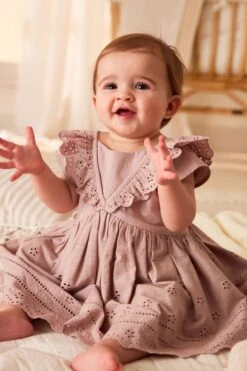 Next Baby Kleid Mit Lochstickereien (0 Monate Bis 2 Jahre)