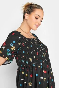 Yours Curve Limited Gesmoktes Kleid Mit Eckigem Ausschnitt Und Print -MONSON Kleidung Geschaft N59028s5