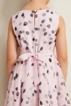 Phase Eight Megura Ausgestelltes, Gepunktetes Kleid, Rosa -MONSON Kleidung Geschaft N66348s8