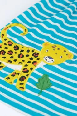 Frugi Blaues Gestreiftes Kleid Mit Leopardenapplikationen Und Kurzen Ärmeln -MONSON Kleidung Geschaft N77218s7