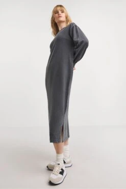 Grau, Langes Sweatshirt-Kleid Von Simply Be