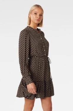 Forever New Shiri Kleid Mit Gürtel -MONSON Kleidung Geschaft Q78784s3