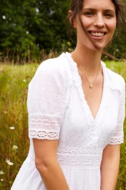 Aspiga Viola Kleid Aus Biobaumwolle, Weiß -MONSON Kleidung Geschaft T73321s4