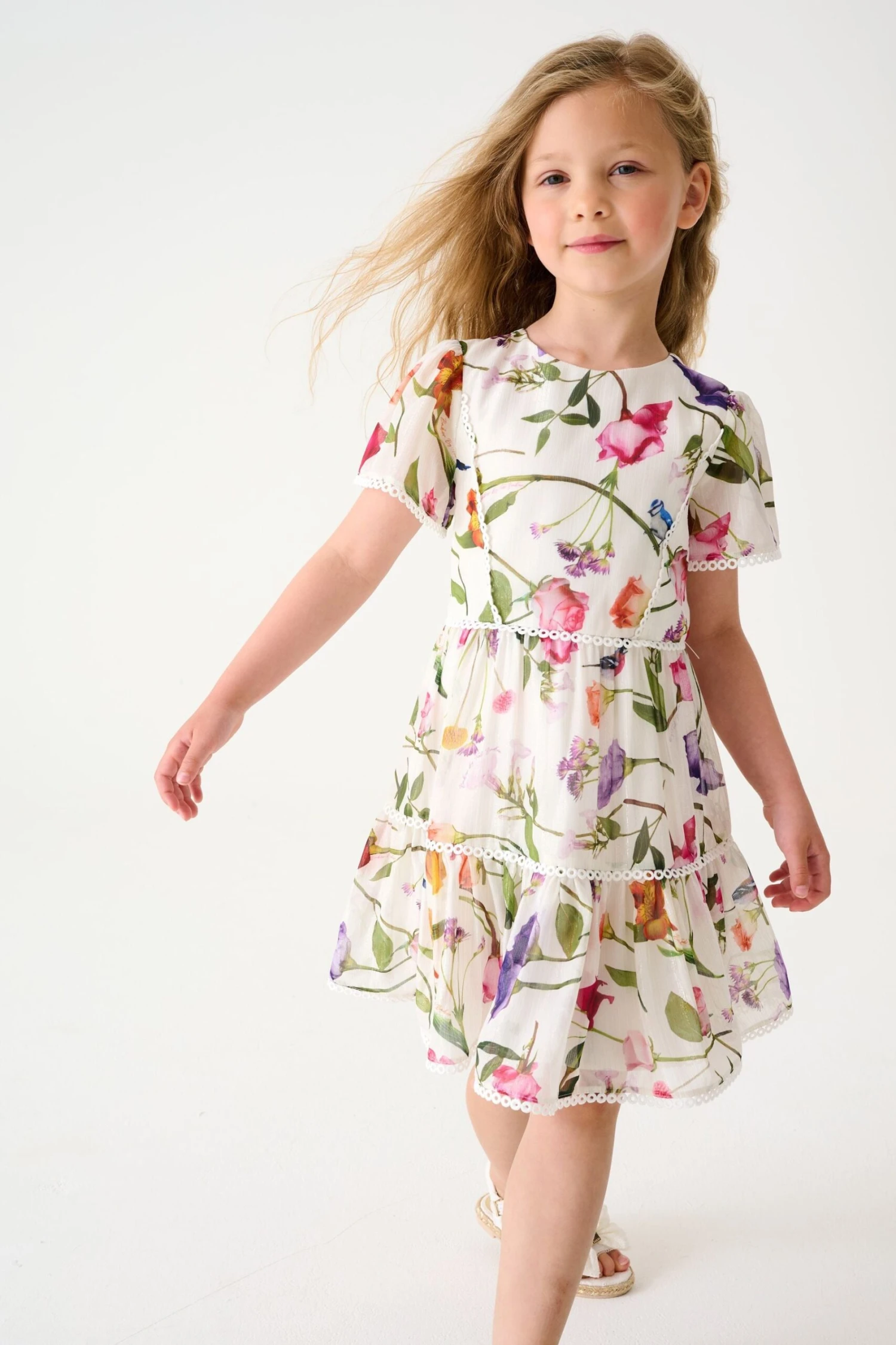 Baker By Ted Baker (0–13 Jahre) Geblümtes Weißes Kleid 3 Baker By Ted Baker (0–13 Jahre) Geblümtes Weißes Kleid