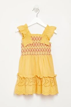 River Island Gesmoktes Kleid Mit Rüschen Und Ziernaht, Orange